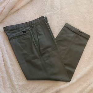 Dockers Army Green